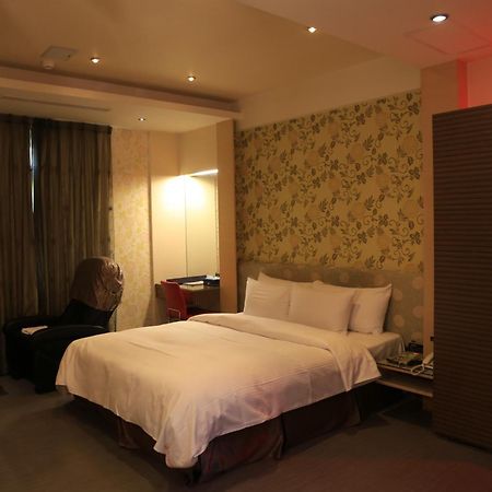 Go Shine Motel Pingtung Экстерьер фото