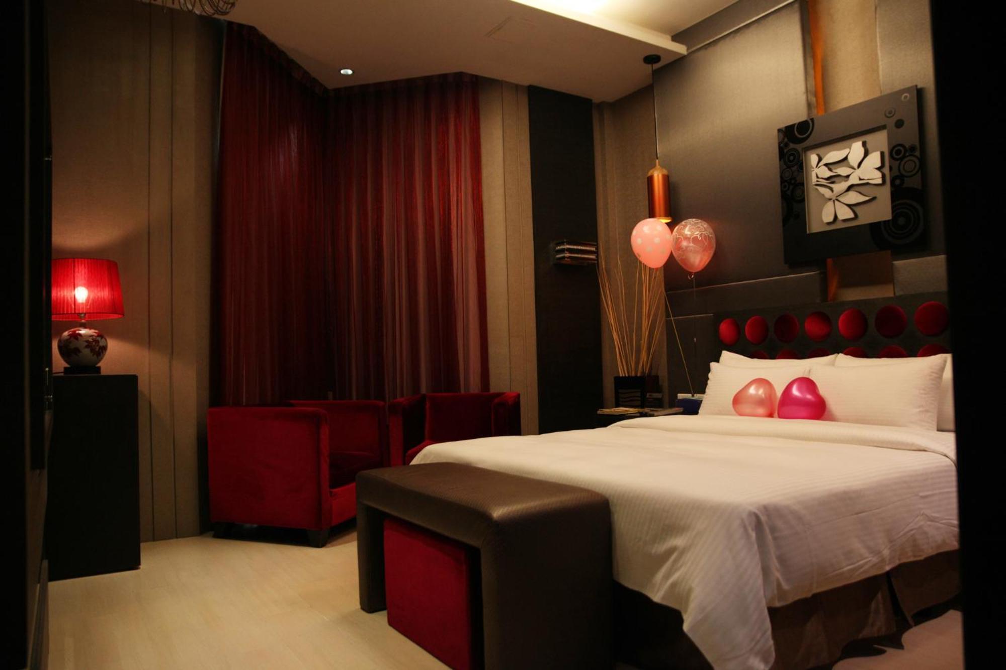 Go Shine Motel Pingtung Экстерьер фото