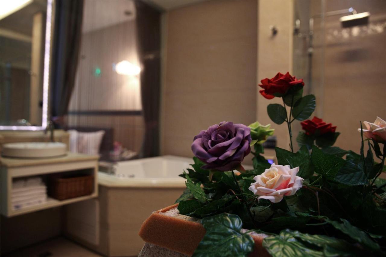 Go Shine Motel Pingtung Экстерьер фото